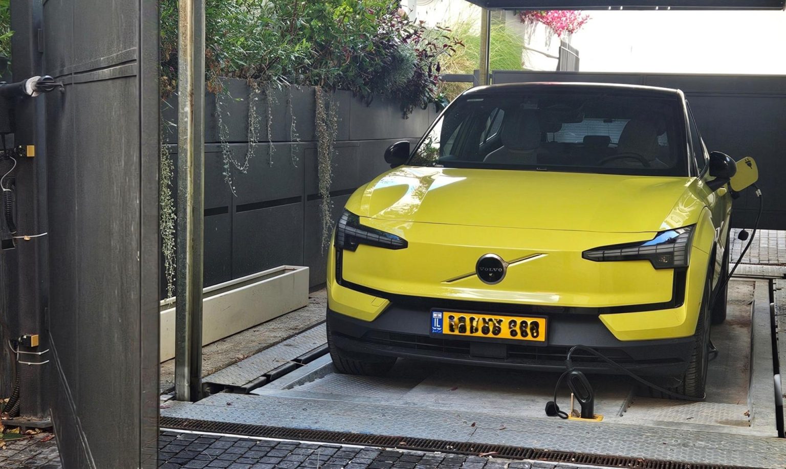 Promotora de estacionamientos informa que la demanda de carga eléctrica en nuevos proyectos se duplicó en pocos años.