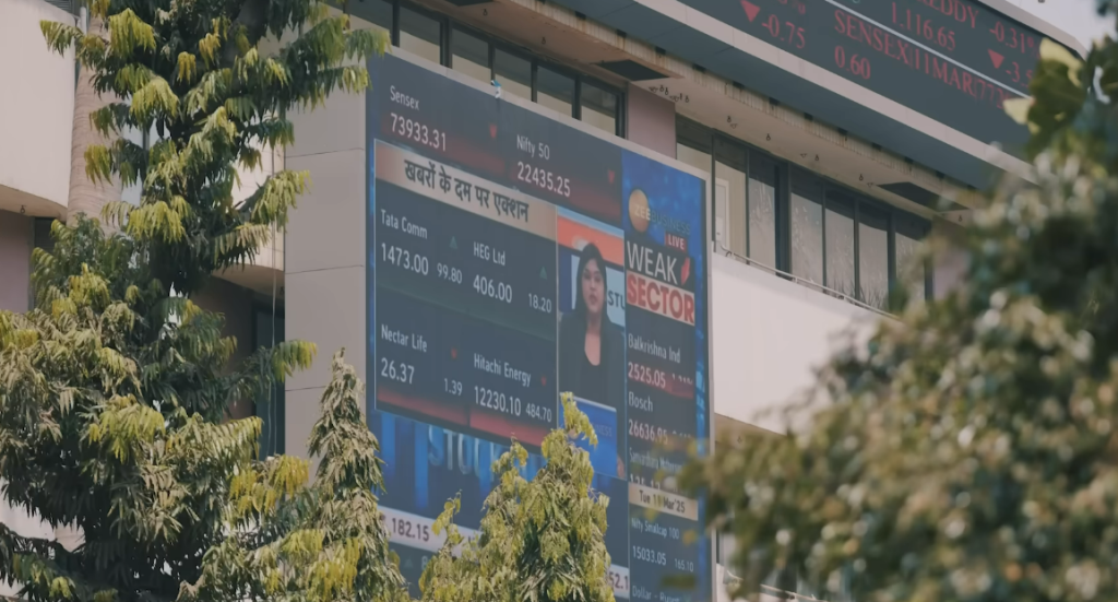 Foreign Investors Are Dumping Indian IT Stocks on an “AI Scare”: Is It Overreaction or Omen? Foreign Investors Are Dumping Indian IT Stocks on an “AI Scare”: Is It Overreaction or Omen?