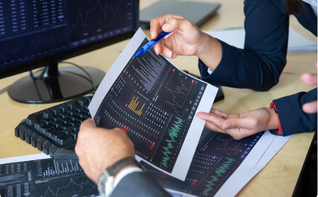 VOO Stock Price